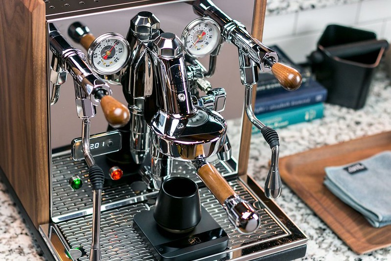 Grouphead E61 trên máy Einkreiser ECM Synchronika