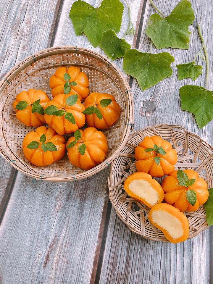 cách làm bánh bí đỏ đậu xanh 2 cách làm bánh bí đỏ đậu xanh Cách làm bánh bí đỏ đậu xanh chào mùa Halloween sôi động cach lam banh bi do dau xanh 2