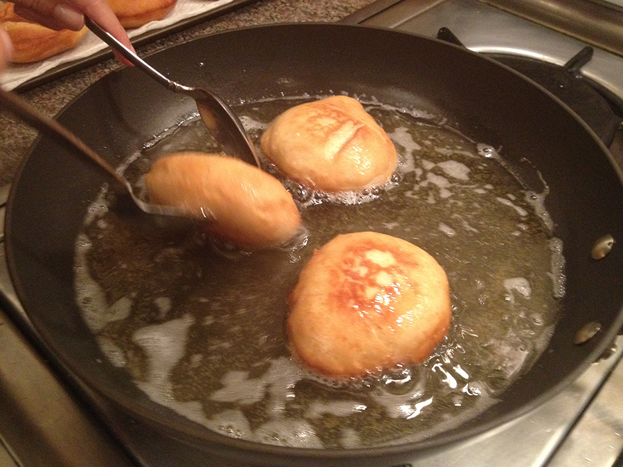 cách làm bánh donuts 6