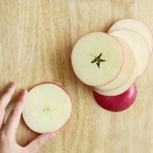 Cách làm bánh táo không cần lò nướng theo phong cách của người Nhật-67 cách làm bánh táo không cần lò nướng Đón Giáng sinh với cách làm bánh táo không cần lò nướng cực kì đơn giản cach lam banh tao khong can lo nuong theo phong cach nguoi nhat 3