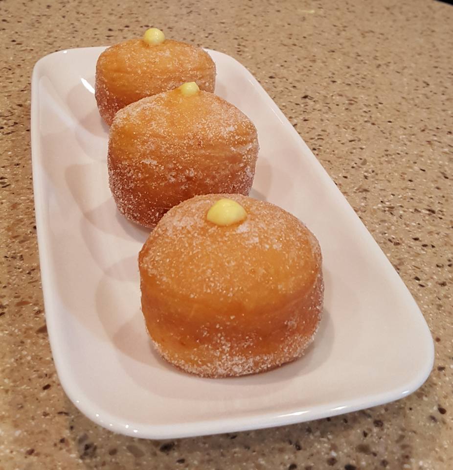 cách làm bánh donuts 1